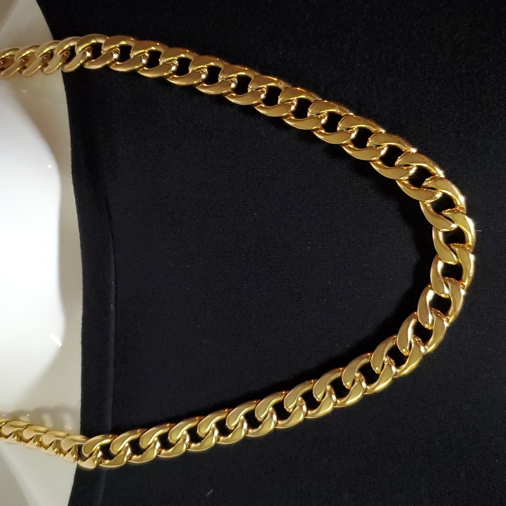 18 CT gold plated chain
